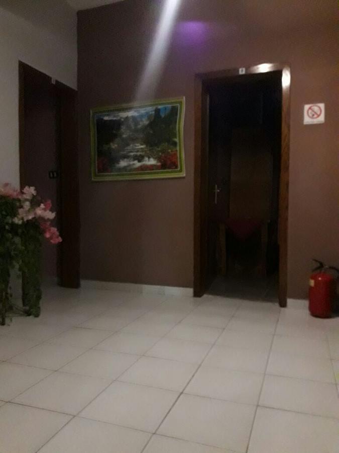 Dafina Hotel Tirana Exteriör bild