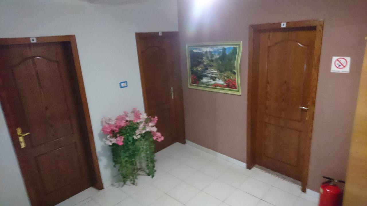 Dafina Hotel Tirana Exteriör bild