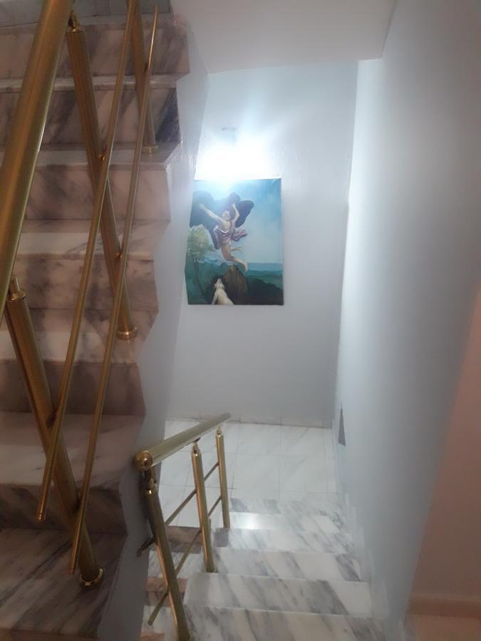 Dafina Hotel Tirana Exteriör bild